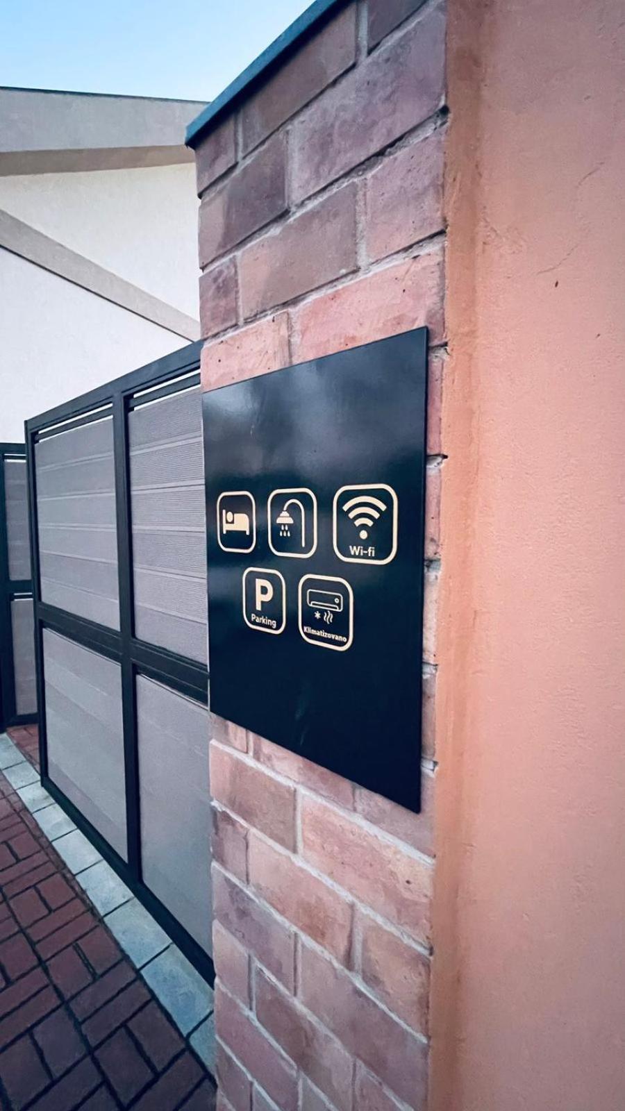 Kollar D Guest House - Prenociste Rooms Subotica Luaran gambar