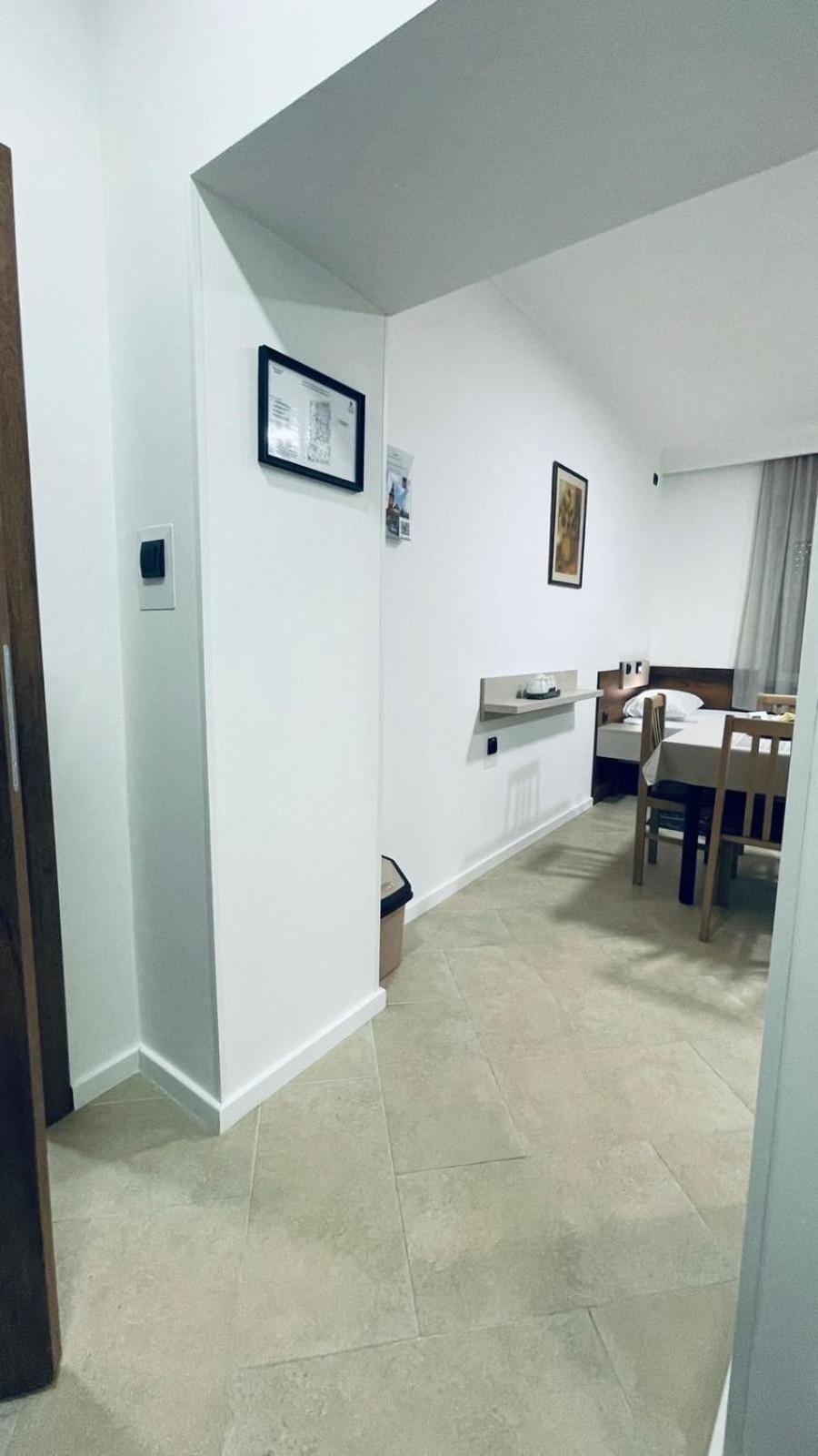 Kollar D Guest House - Prenociste Rooms Subotica Luaran gambar