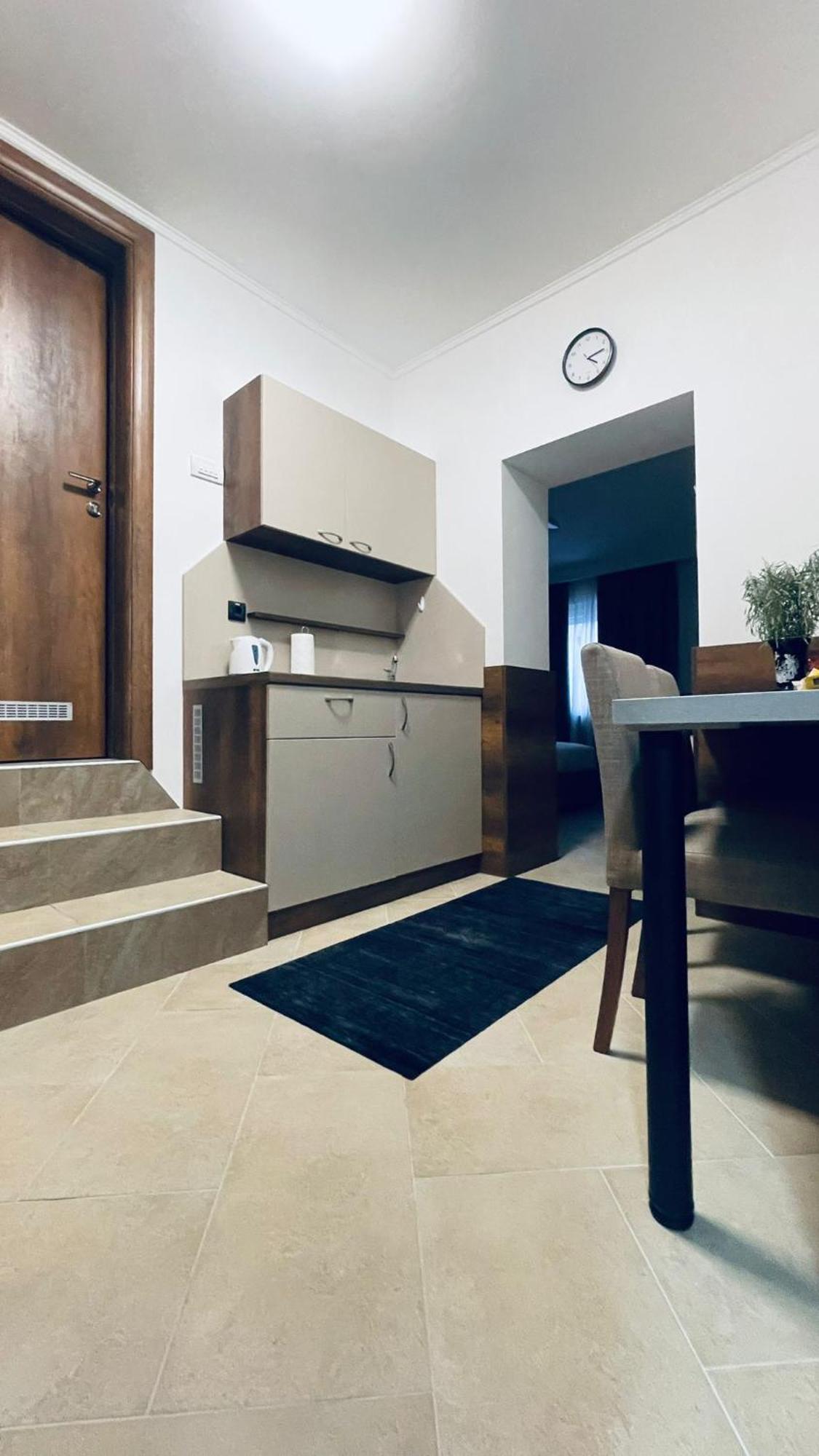 Kollar D Guest House - Prenociste Rooms Subotica Luaran gambar