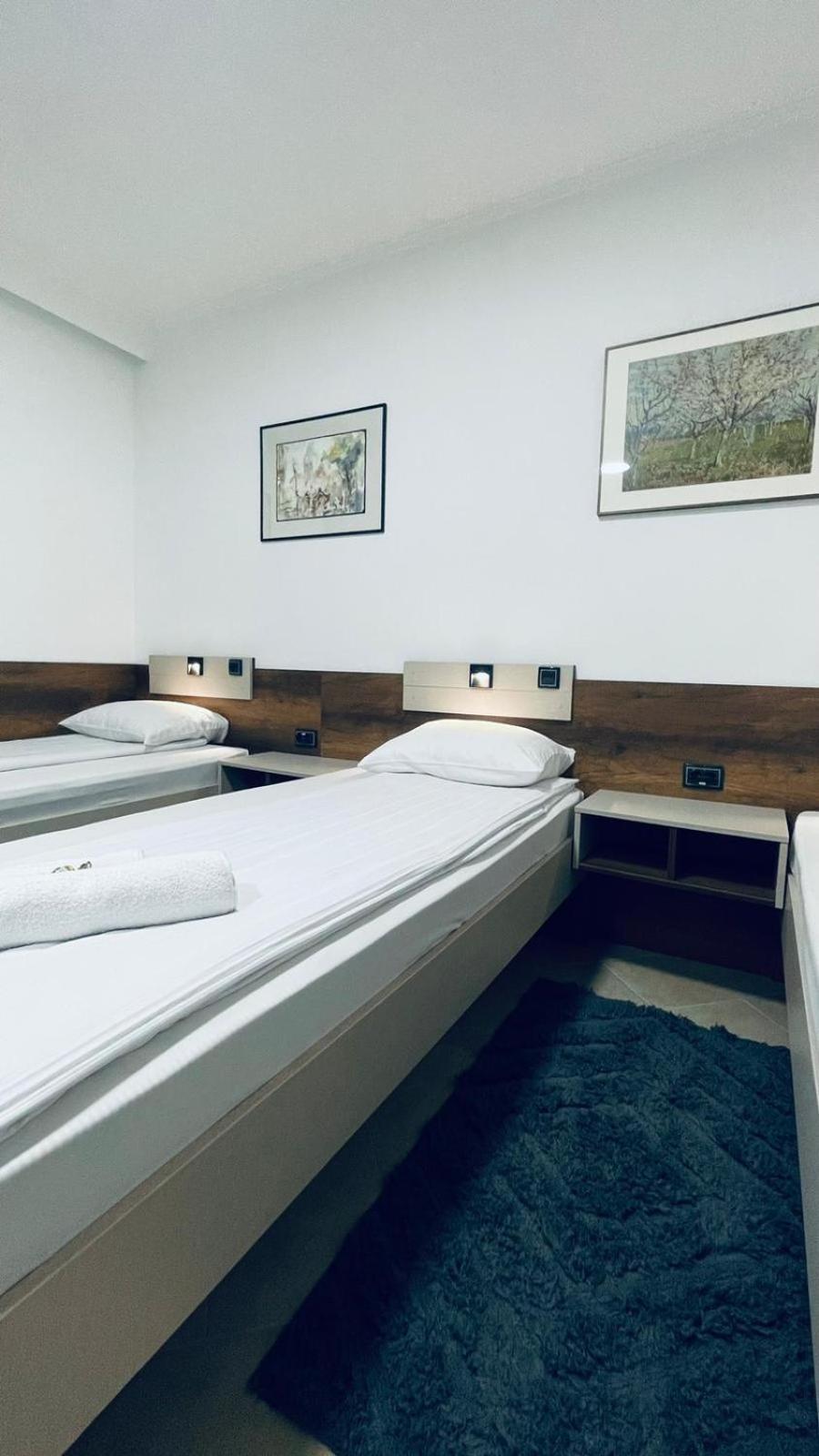 Kollar D Guest House - Prenociste Rooms Subotica Luaran gambar