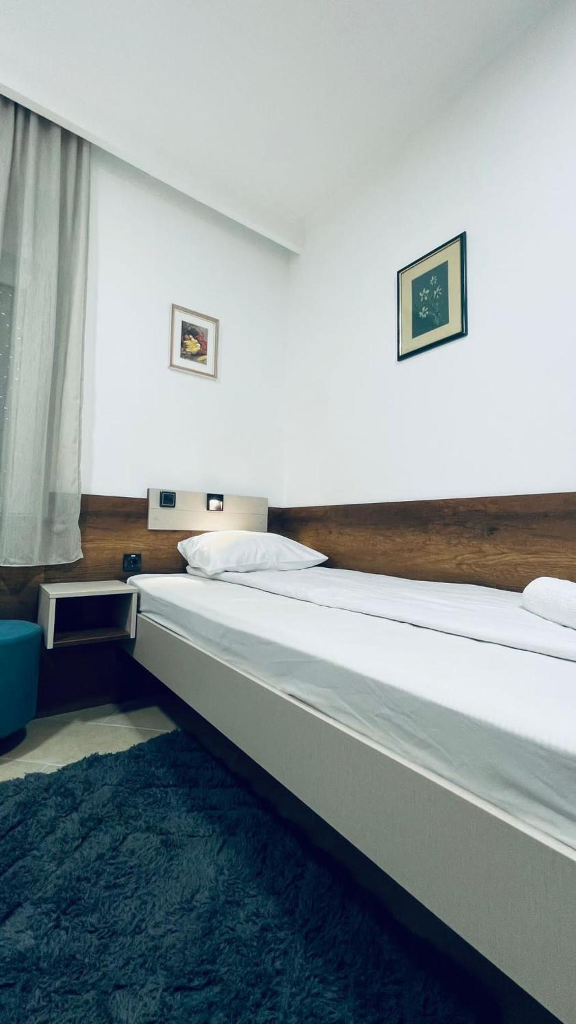 Kollar D Guest House - Prenociste Rooms Subotica Luaran gambar