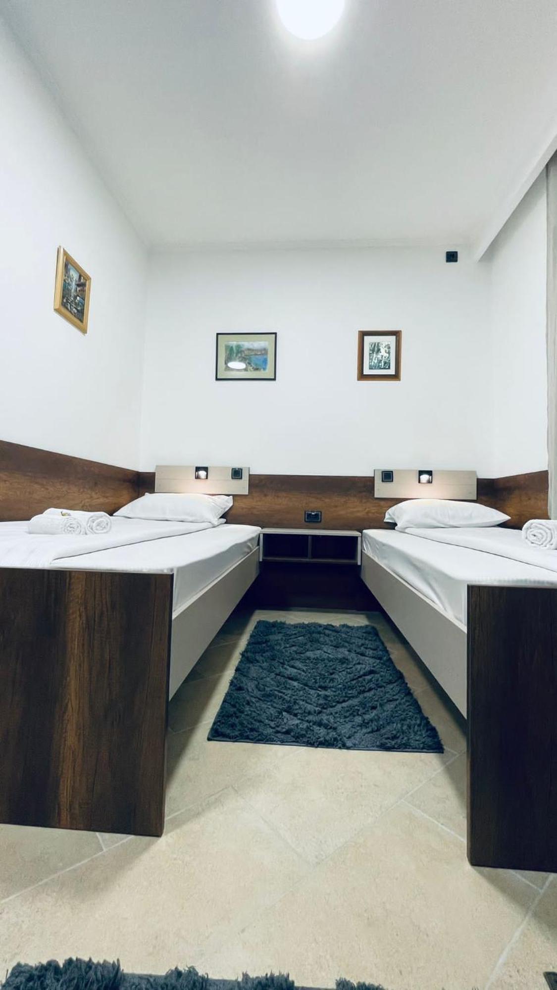 Kollar D Guest House - Prenociste Rooms Subotica Luaran gambar